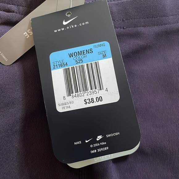 New NIKE Women Dri-Fit Running Shorts Navy Blue Women M NWT - Picture 4 of 6